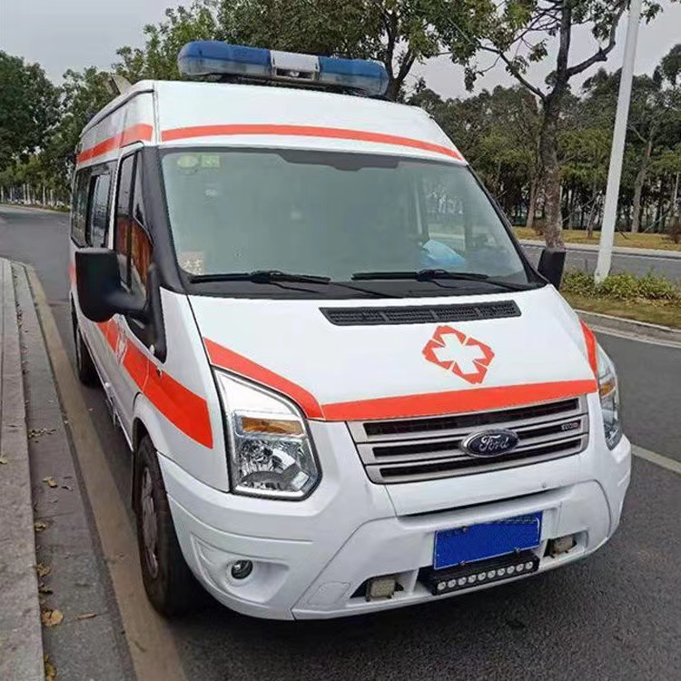 东阁镇用途不同，救护车装备标准也不同